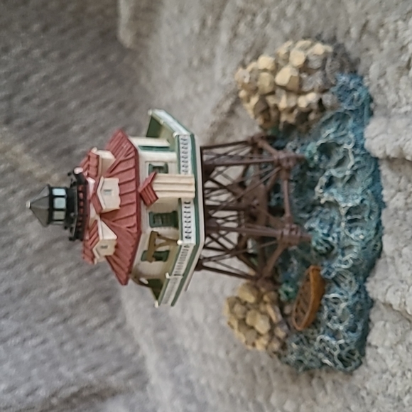 Lighthouse in Thomas Pt MD - Picture 2 of 3